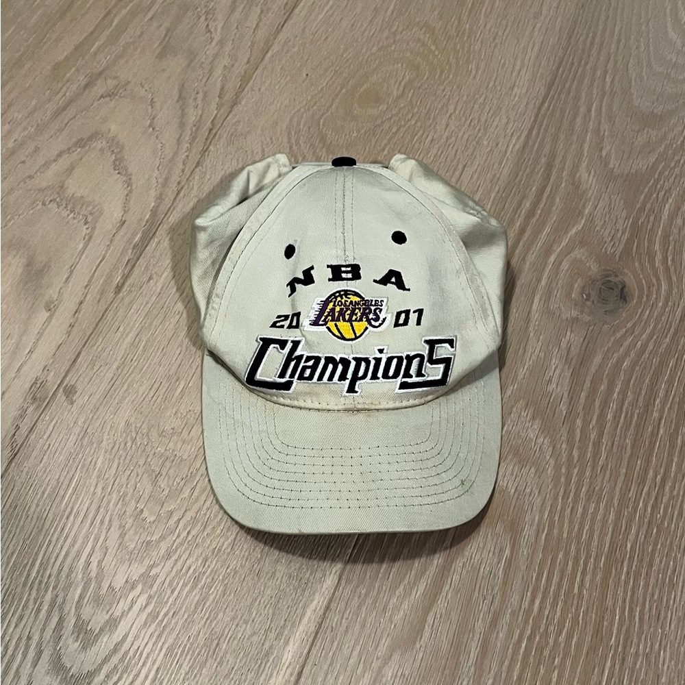 Vintage Beige “Drew Pearson” NBA “2001 ChampionS” Lakes cap